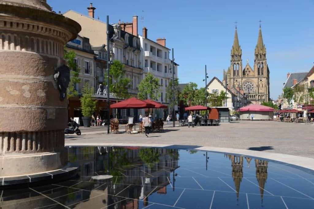 Joli Studio Avec Parking Prive Moulins  Exteriör bild